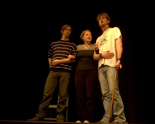 2002-02 Darstellendes Spiel